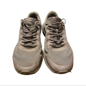 UNDER ARMOUR Men's UA Surge Running Shoes size 9 grey